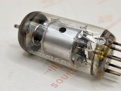 Telefunken EF86 6267 Piastre Argento Getter O ◇ Inferiore