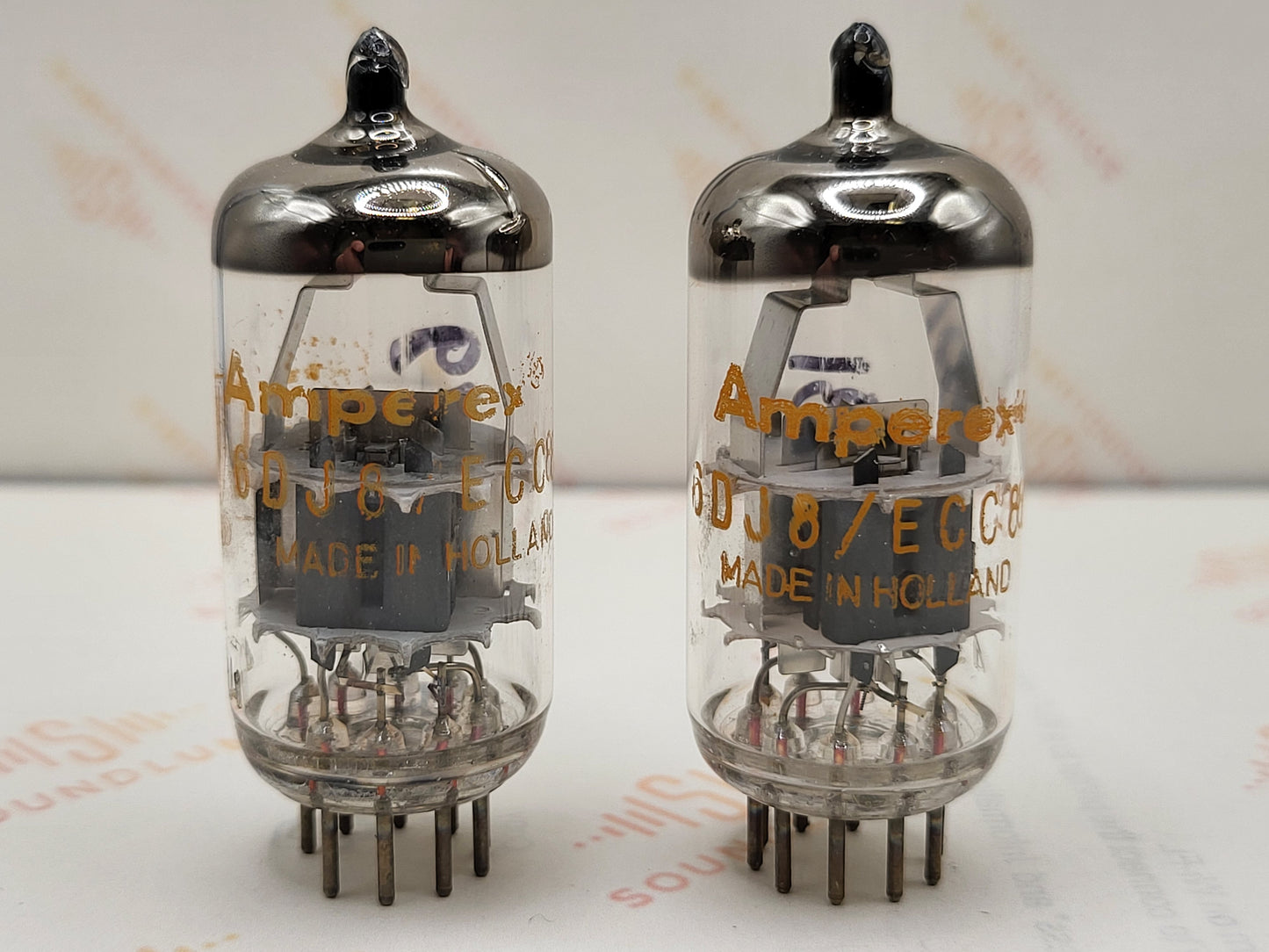Amperex ECC88 6DJ8 PQ Dimple Disc Getter - Heerlen