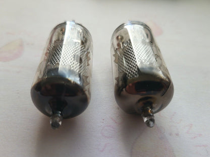 Mullard EF86 6267 Mesh-Platten, passendes Paar – Brimar-Label – Blackburn 1961 – NOS