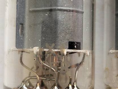 2x Philips Miniwatt EL84 6BQ5 D-Getter-Röhren – Sittard, NL 1955 rX1/rX2 – NOS