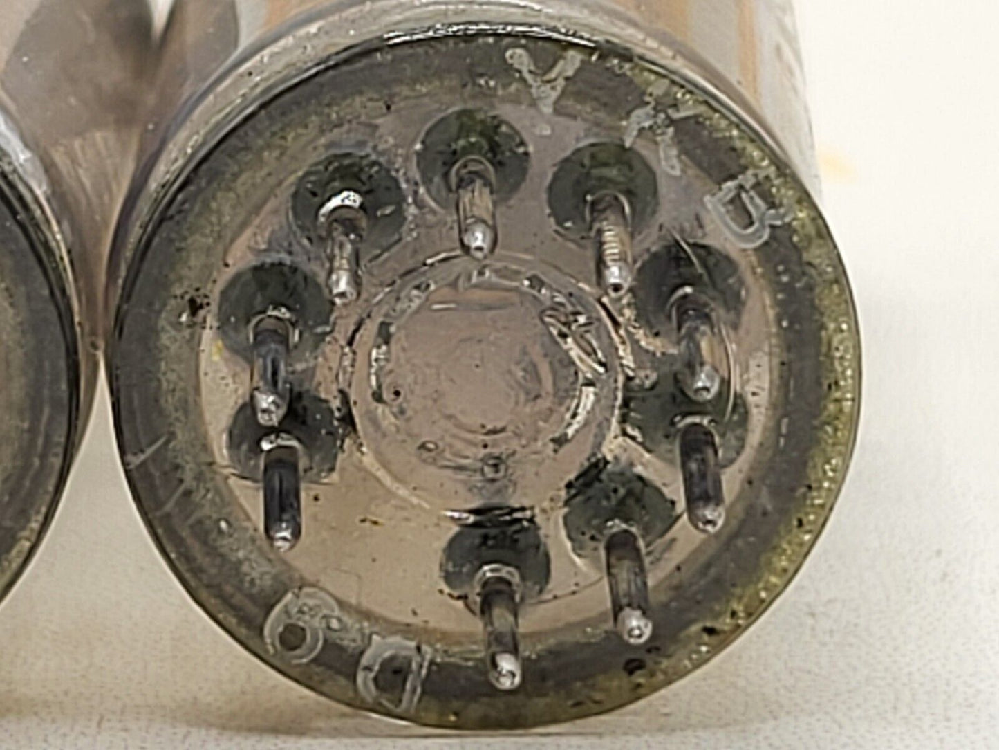 Valvo ECC81 D-Getter Münzboden YKB 