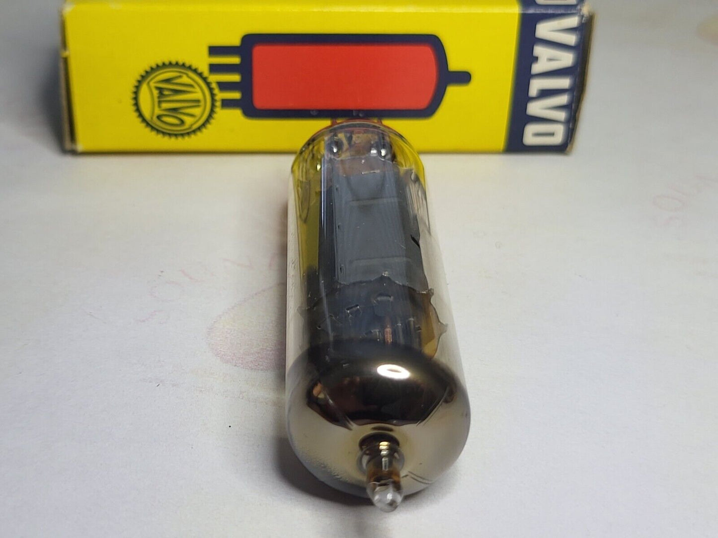 1x Valvo EL84 6BQ5 - Hamburg 1962 rX3 - Fast NOS