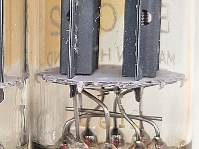 Philips ECC82 12AU7 Piastre Corte O-getter - Heerlen