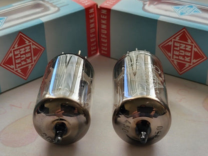 Telefunken ECC82 Matched Pair - 17mm lange glatte Platten ◇ Unten - Berlin 1961 