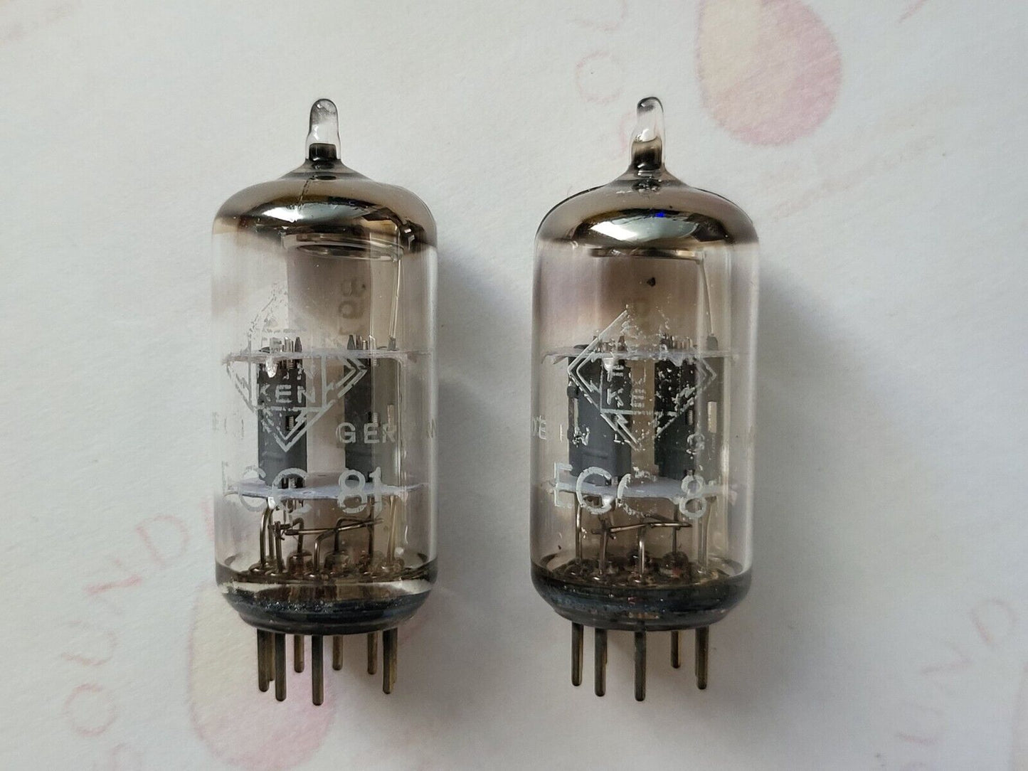 Telefunken ECC81 12AT7 Matched Pair - ◇ Unten - Berlin 1965/67 - NOS 