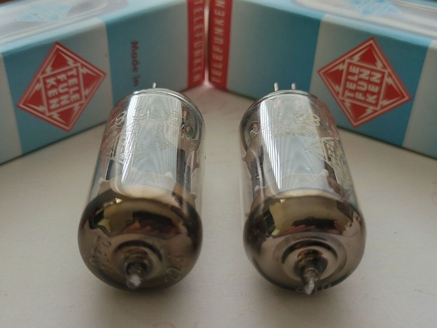 Telefunken ECC82 Matched Pair - 17mm Ribbed Plates ◇ Bottom - Berlin 1956/57 NOS