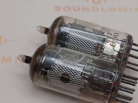 Valvo EF86 6267 vacuum tube with Mesh Plate and O-Getter, image 110