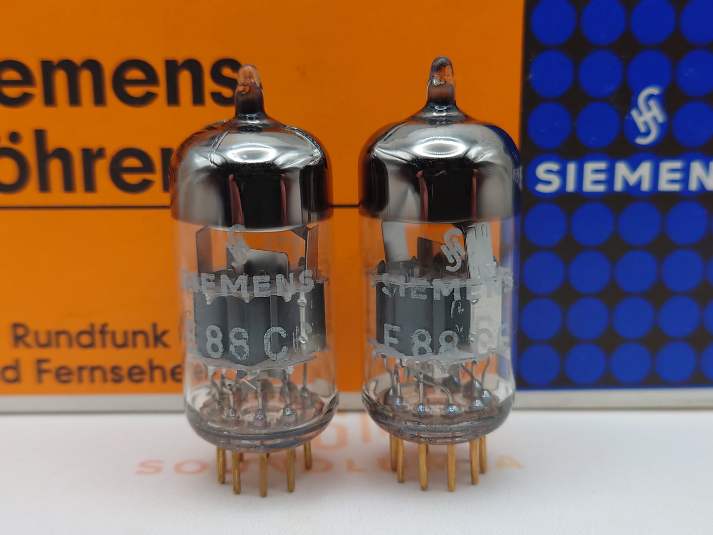 Siemens E88CC 6922 Silver Shields - Germany