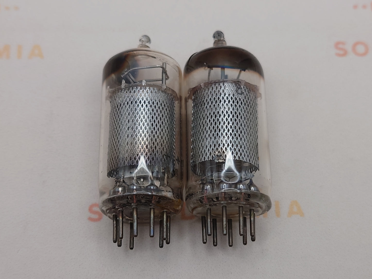 Mullard EF86 Long Mesh Plates Square Getter