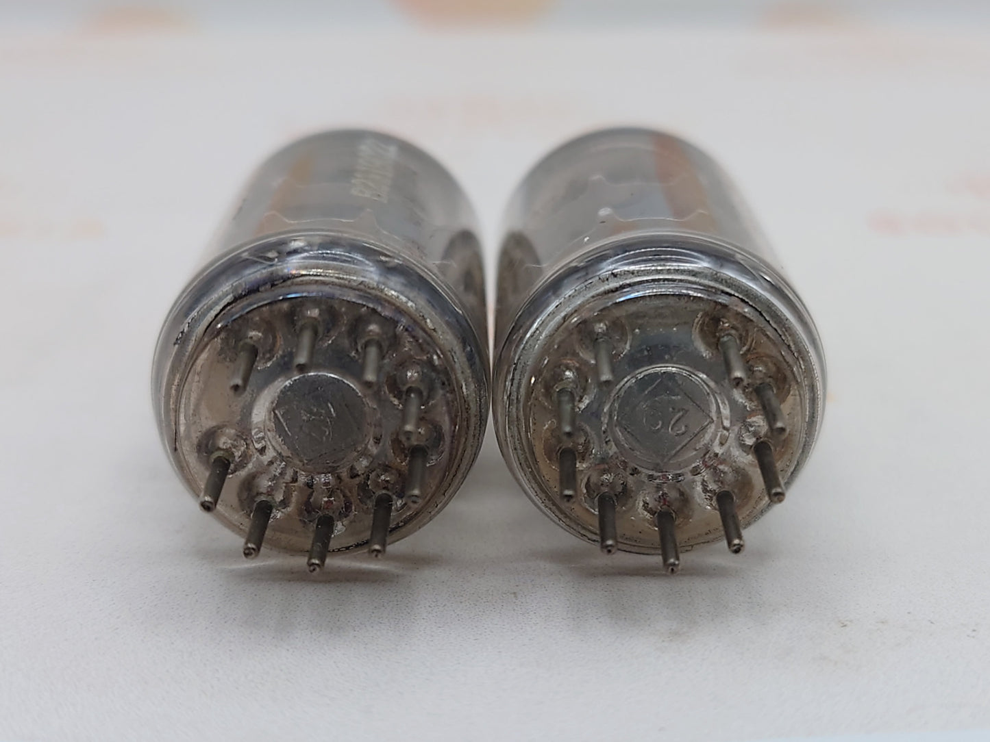 Telefunken PCC88 7DJ8 ◇ Fond