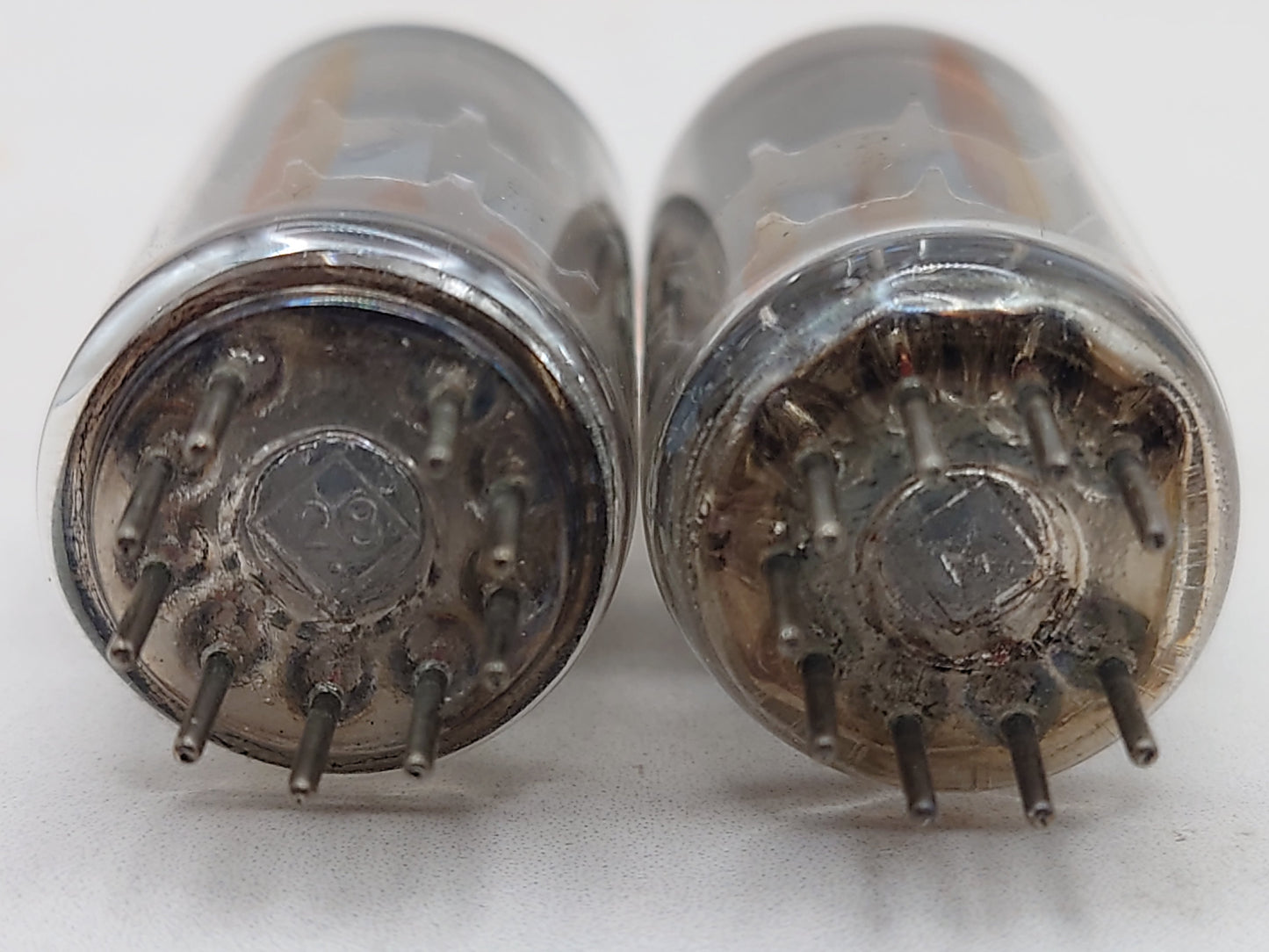 Telefunken PCC88 7DJ8 ◇ Fond