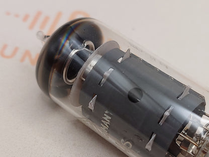 Telefunken EF804S Getter O ◇ Inferiore
