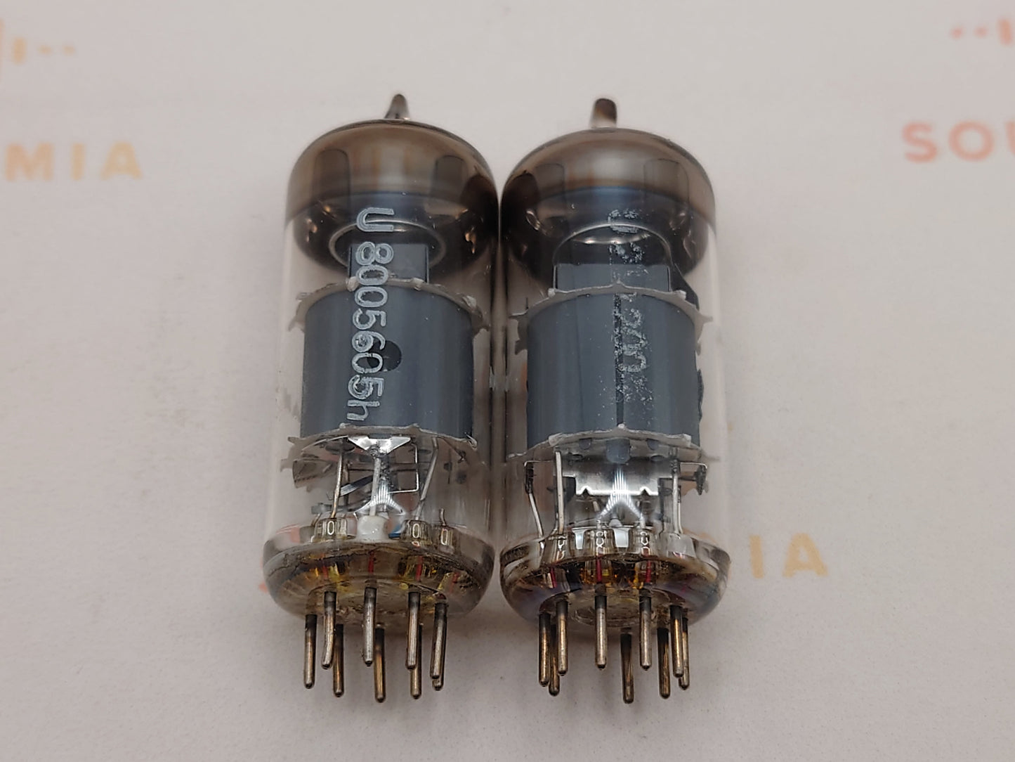 Telefunken EF804S Getter O ◇ Inferiore