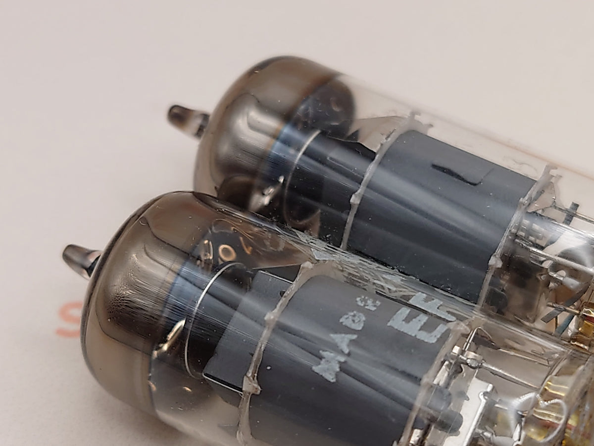 Telefunken EF804S O-getter ◇ Bottom