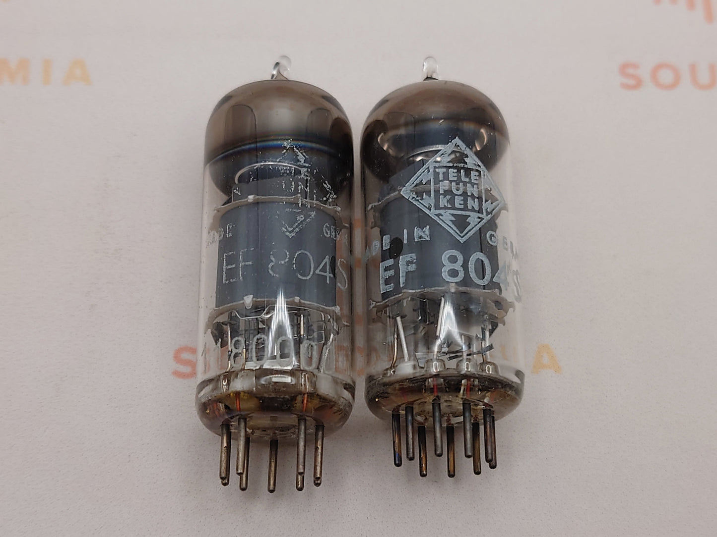 Telefunken EF804S Getter O ◇ Inferiore