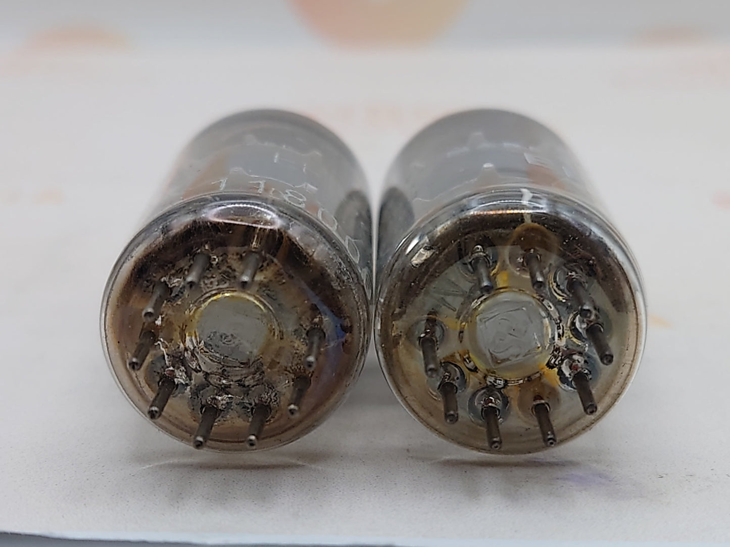 Telefunken EF804S Getter O ◇ Inferiore
