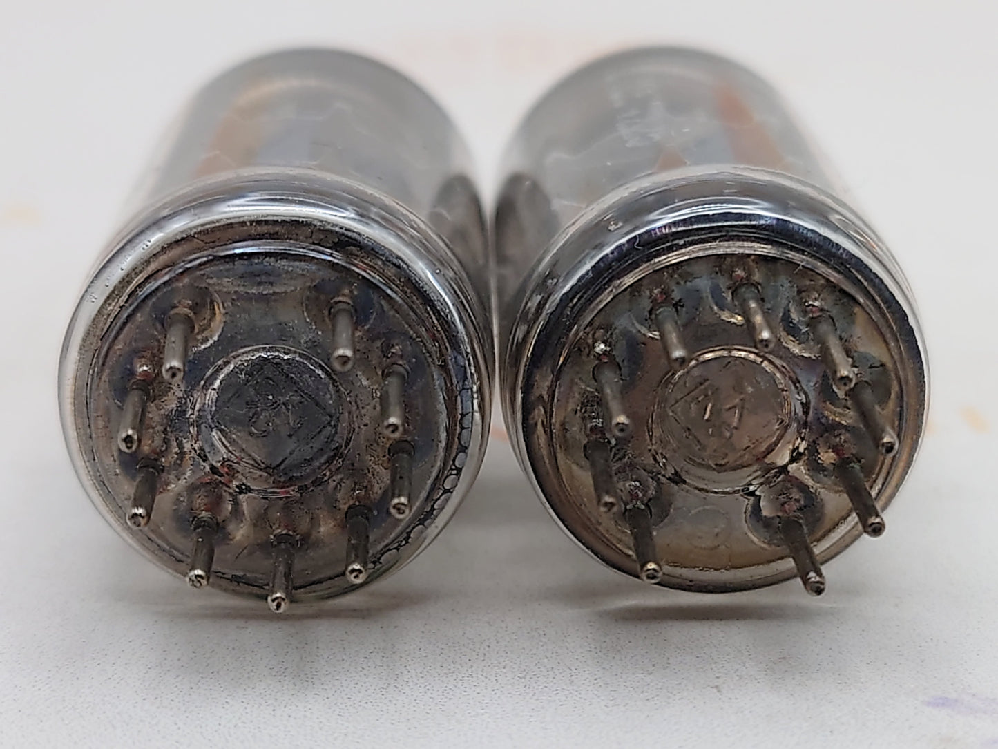 Telefunken PCC88 7DJ8 ◇ Fond