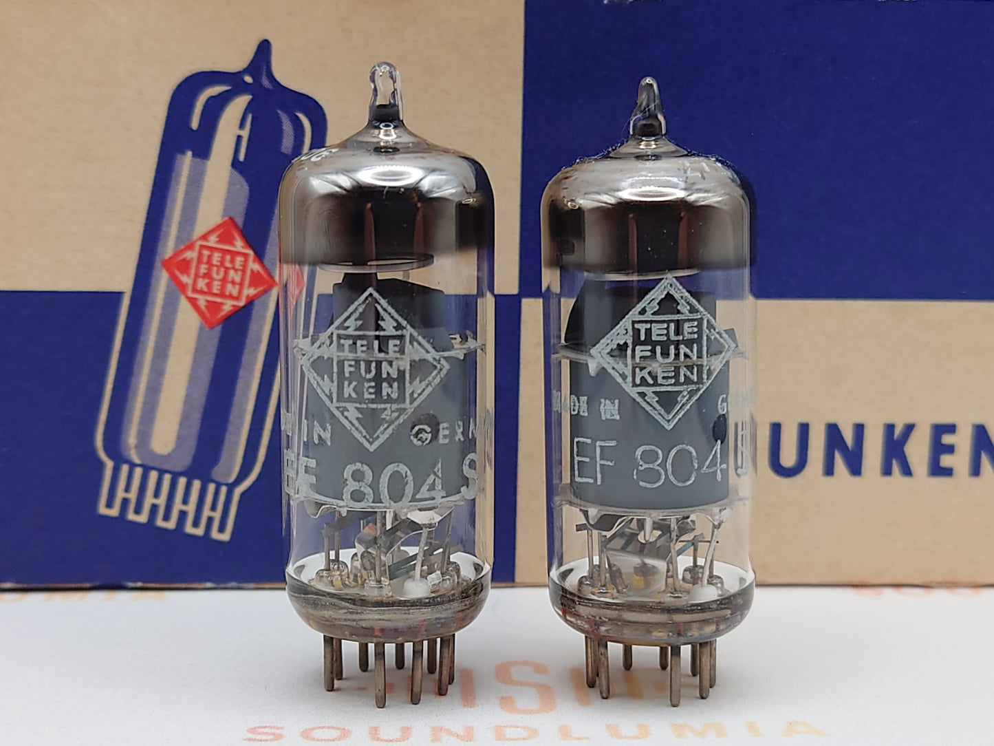 Telefunken EF804S O-getter ◇ Bottom