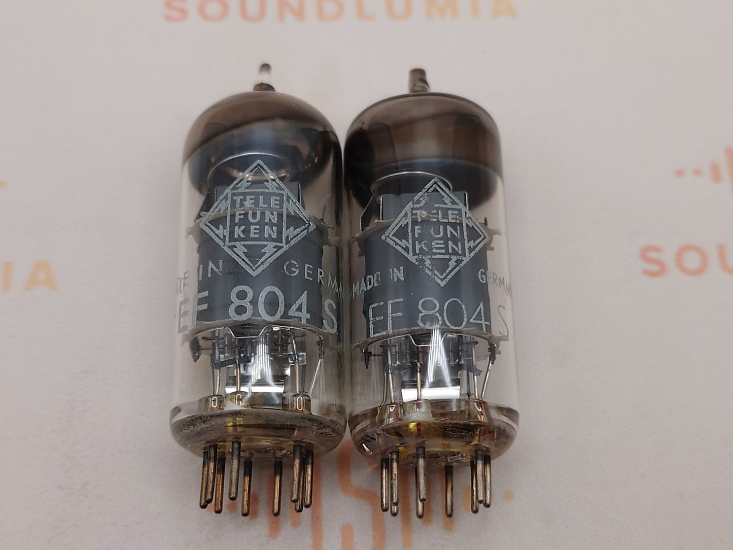 Telefunken EF804S O-getter ◇ Bottom