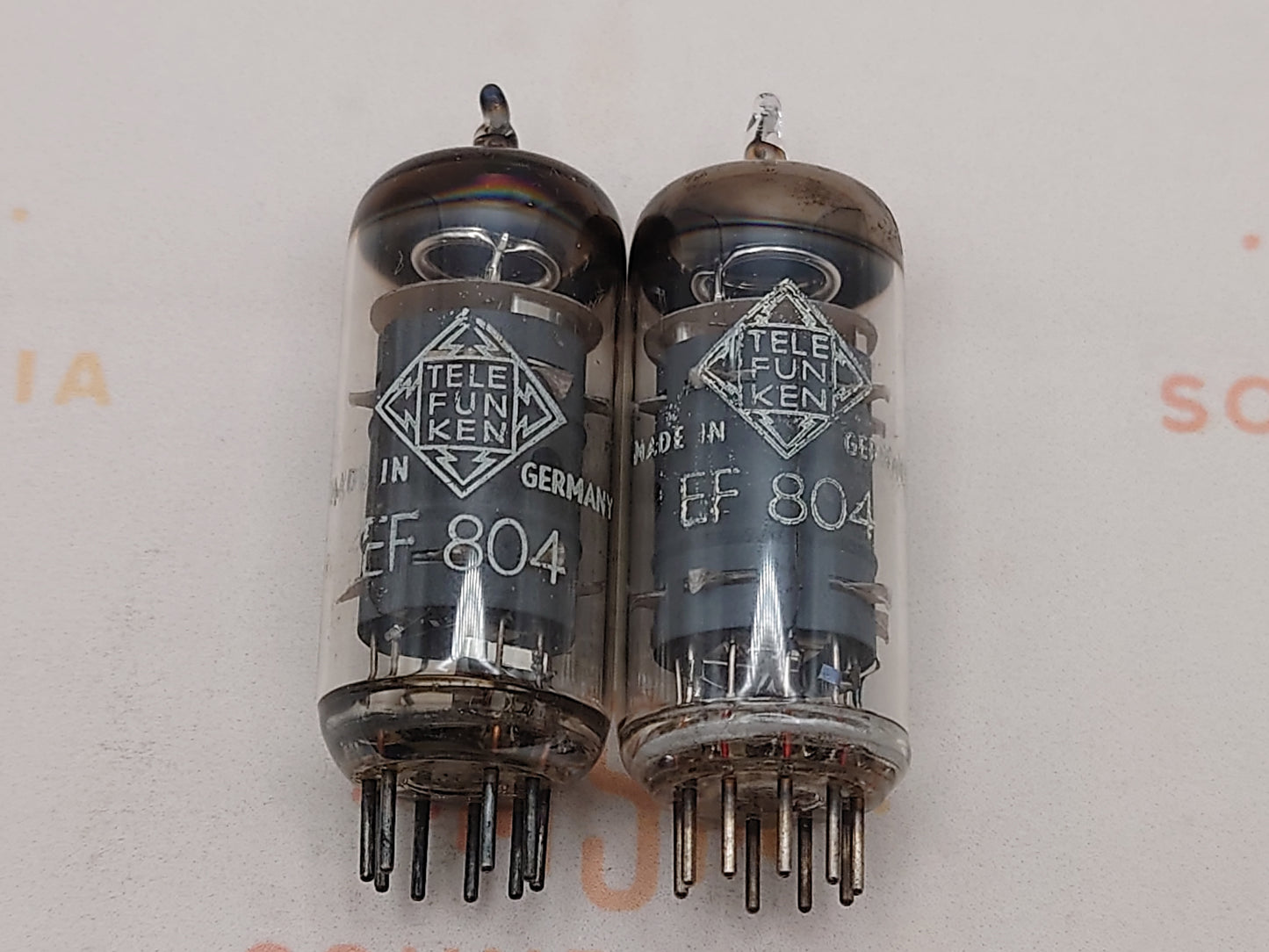 Telefunken EF804 Graue Platten O-Getter ◇ Untere  