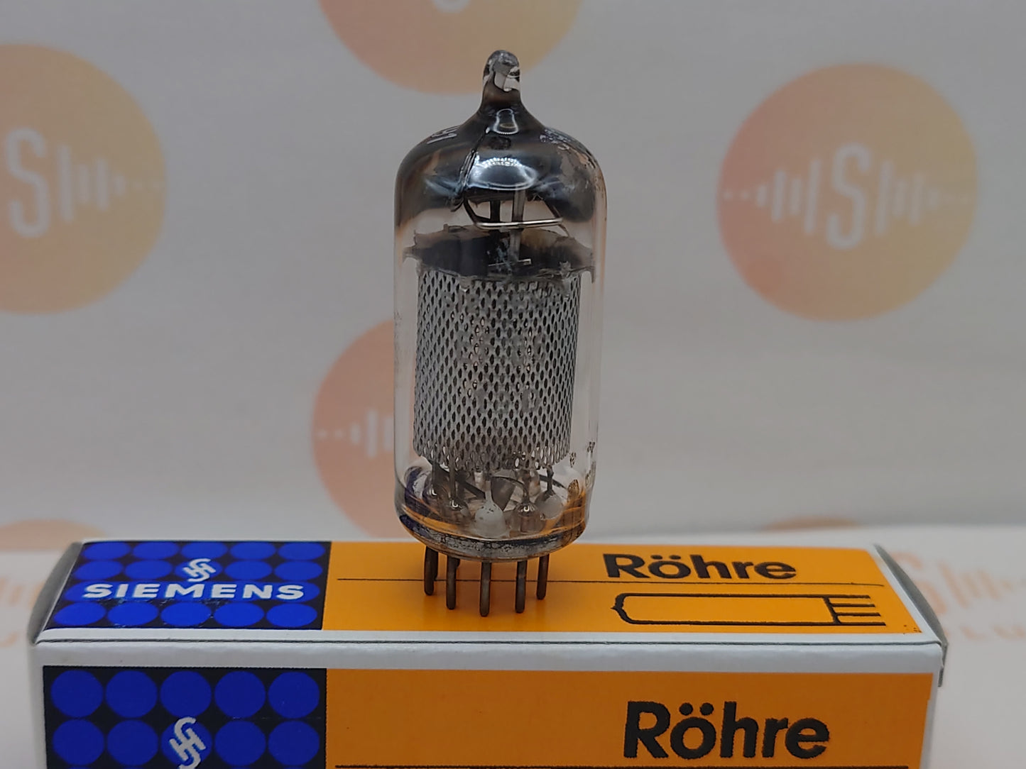 1x Siemens EF86 Long Mesh Plates Square Getter - Munich 1965 - Near NOS