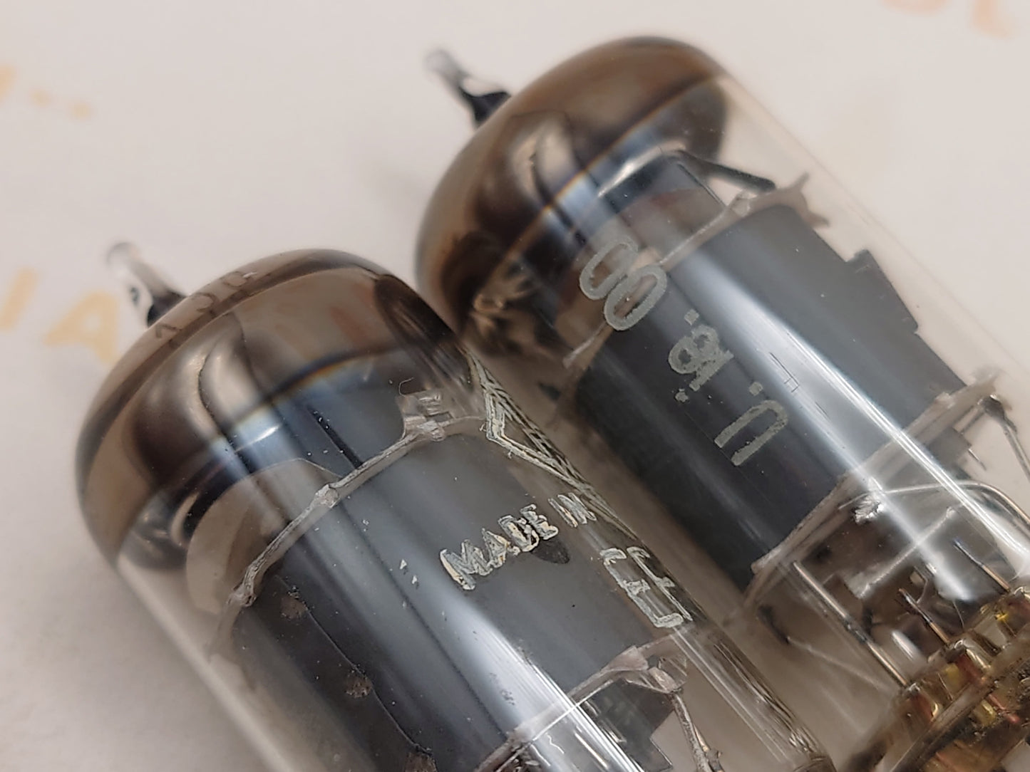 Telefunken EF86 灰板 O-吸附剂 配对 ◇ 底部 - Valvo 标签 - 全新