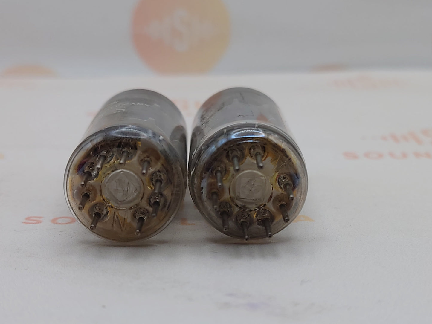 Telefunken EF804S Getter O ◇ Inferiore