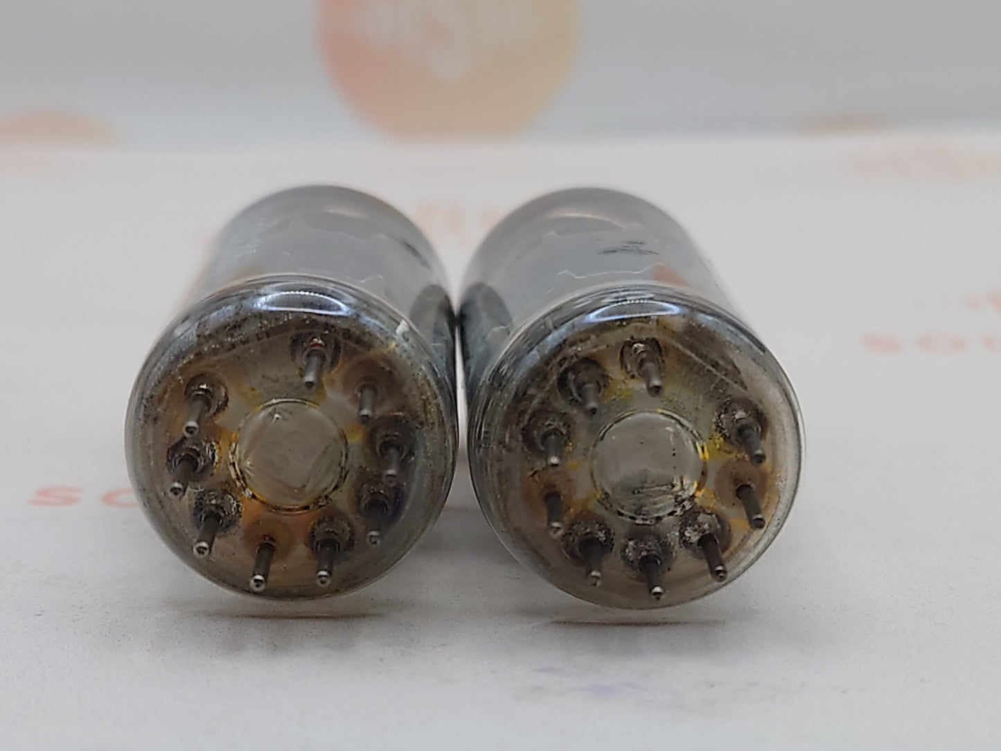 Telefunken EF804S Getter O ◇ Inferiore