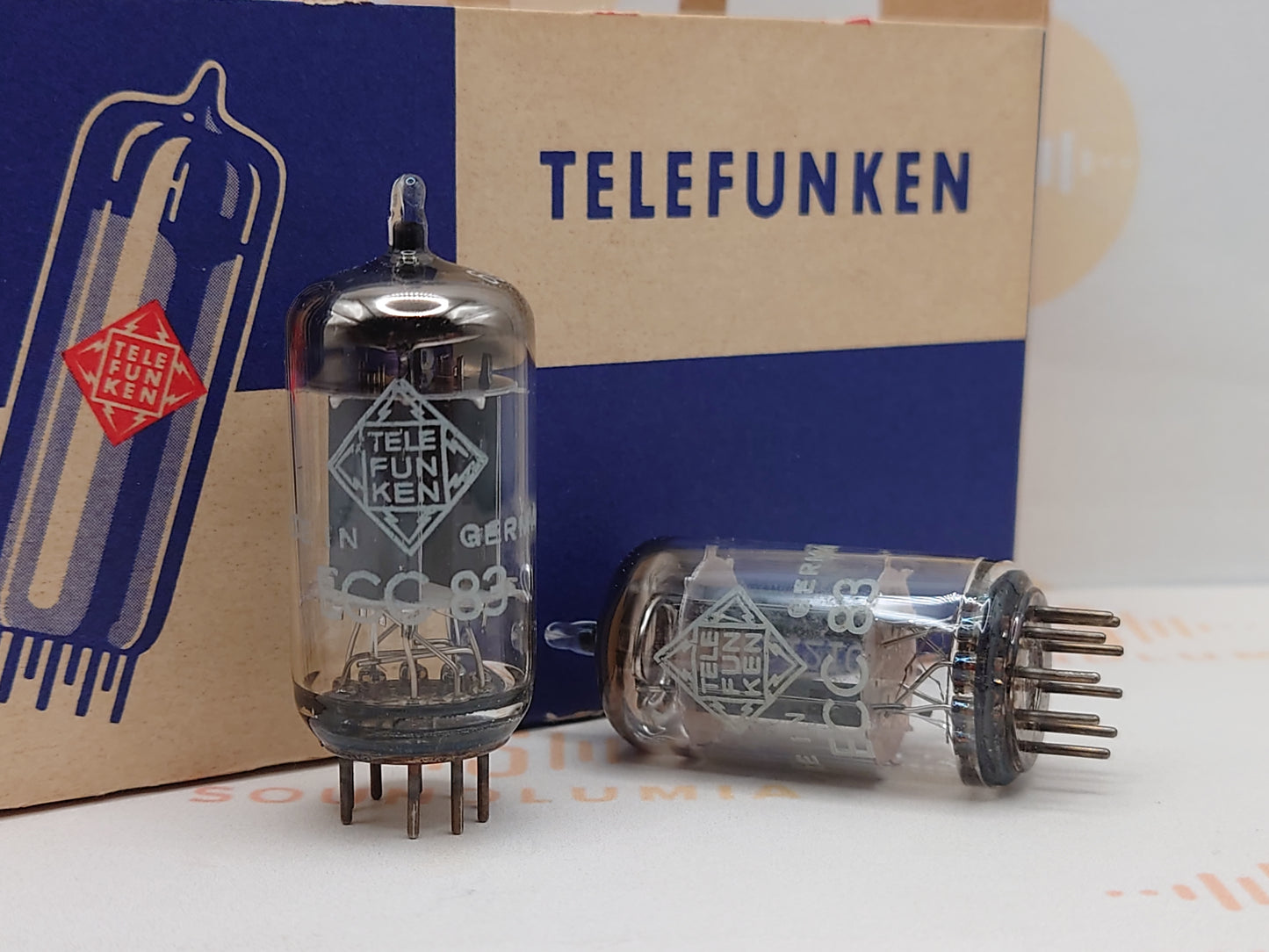德律风根 ECC83 12AX7 光滑板 柏林