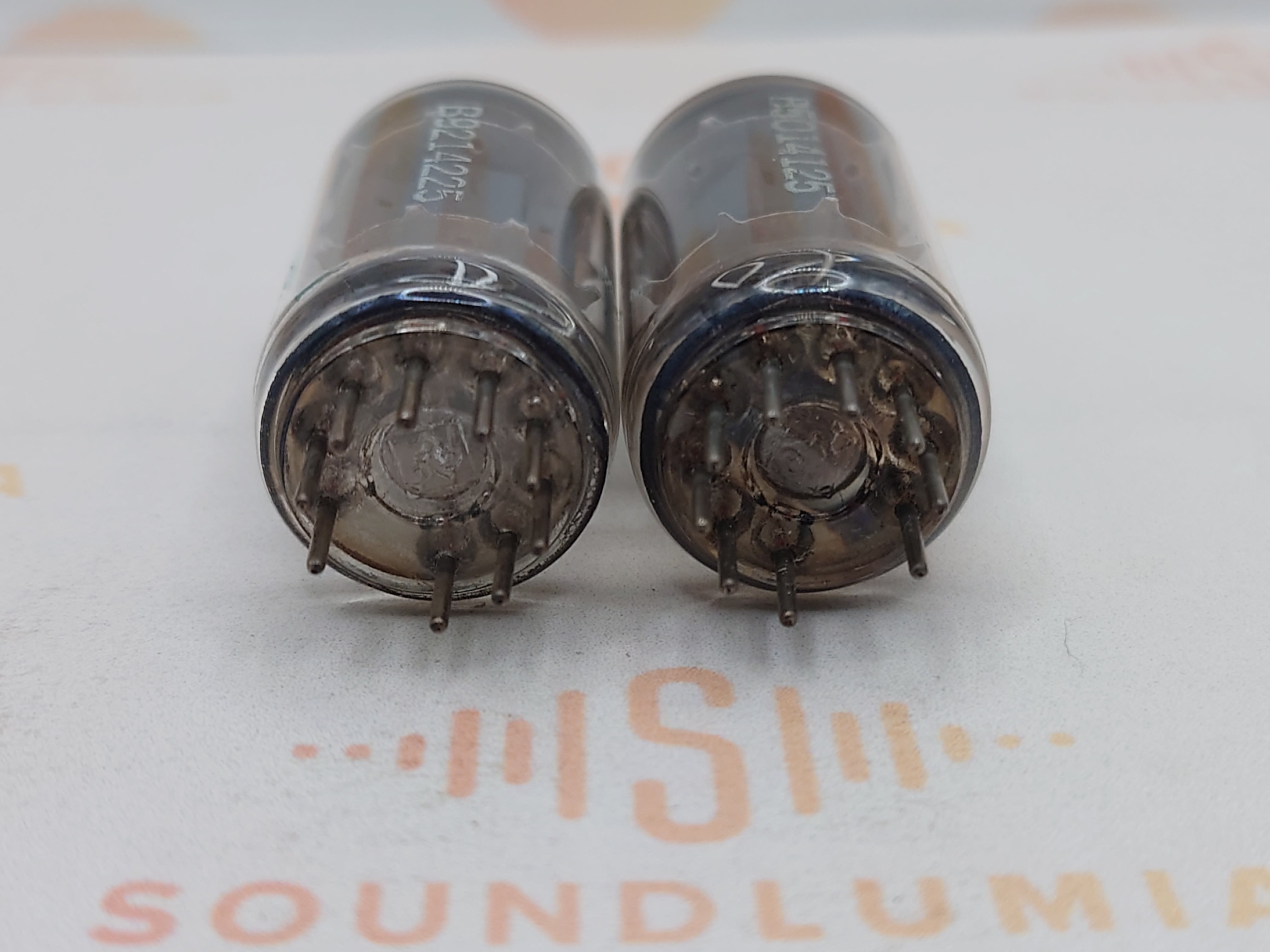 Telefunken ECC82 / 12AU7 Vacuum Tube | Smooth Plates | Soundlumia