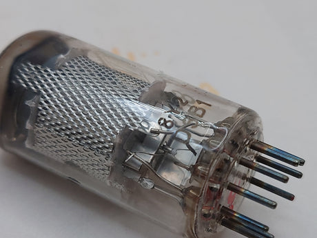 Valvo EF86 6267 vacuum tube with Mesh Plate and O-Getter, image 6