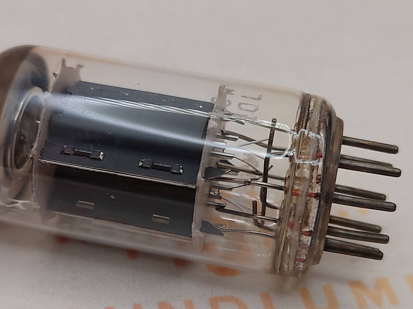 Telefunken ECC82 Piastre Righe ◇ (Edizione Siemens Hall 6)