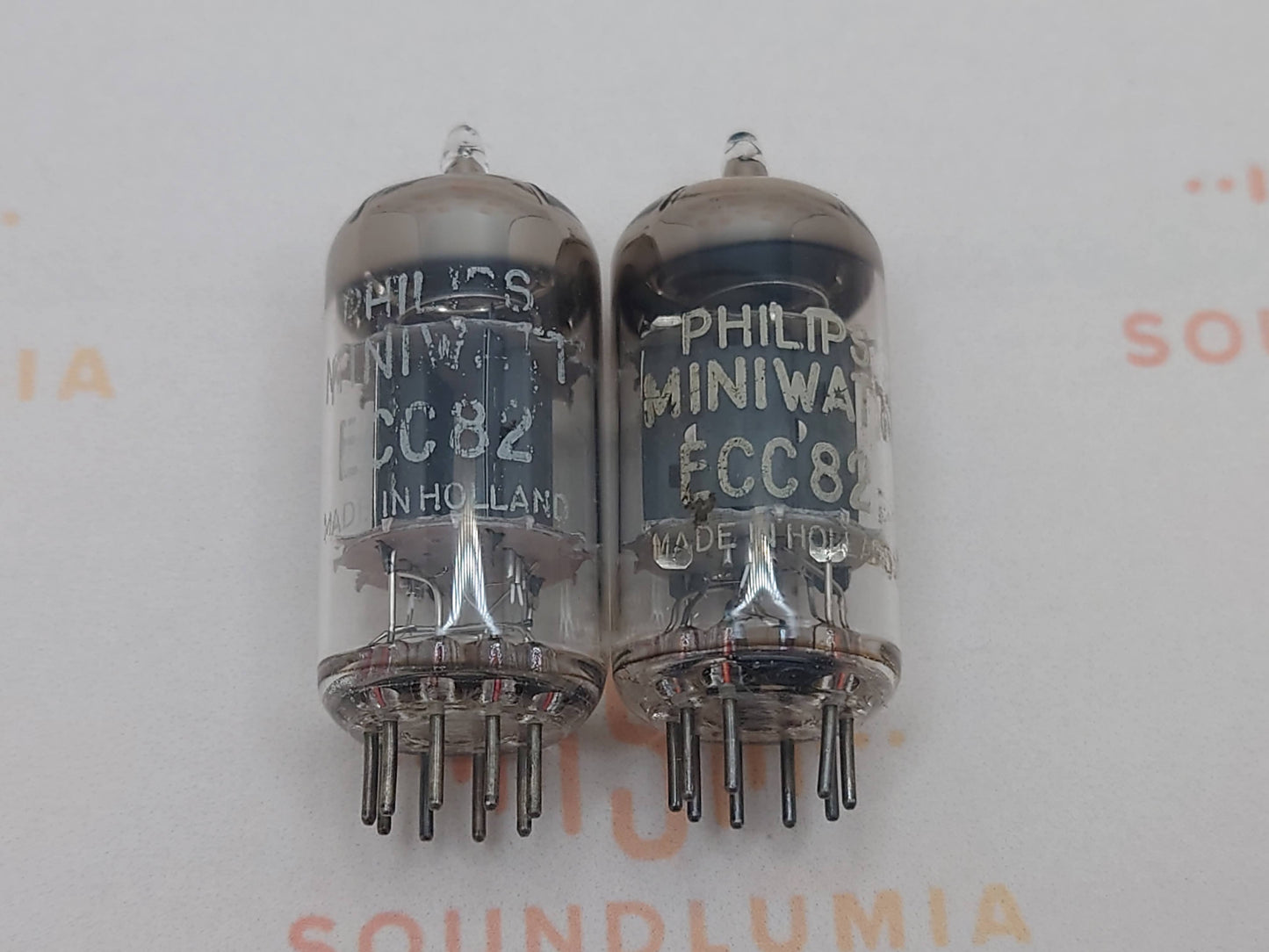 Philips ECC82 12AU7 短板 O 型吸气剂 - Heerlen 