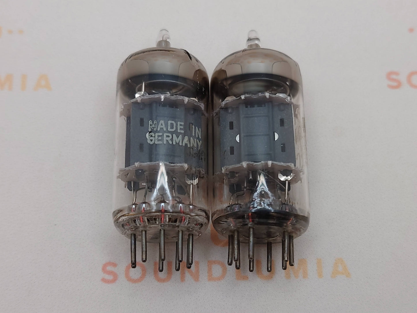 Philips ECC82 12AU7 短板 O 型吸气剂 - Heerlen 
