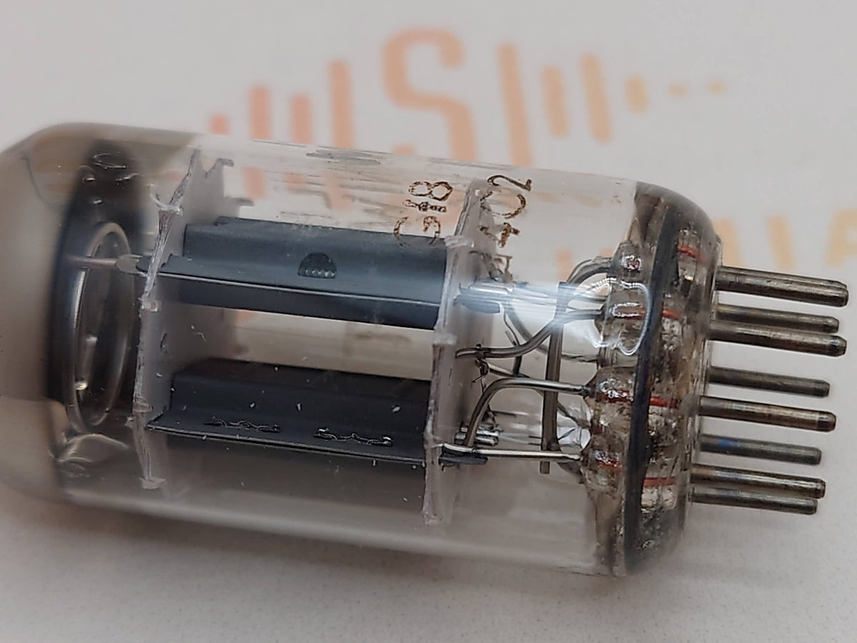 Philips ECC82 12AU7 短板 O 型吸气剂 - Heerlen 