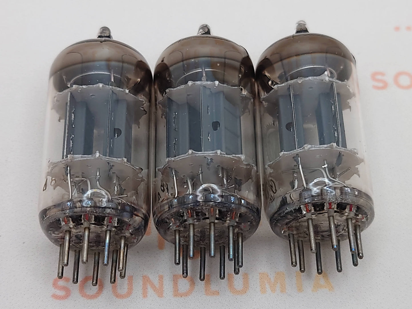 Valvo ECC82 12AU7 O-Getter Short plates Heerlen, NL