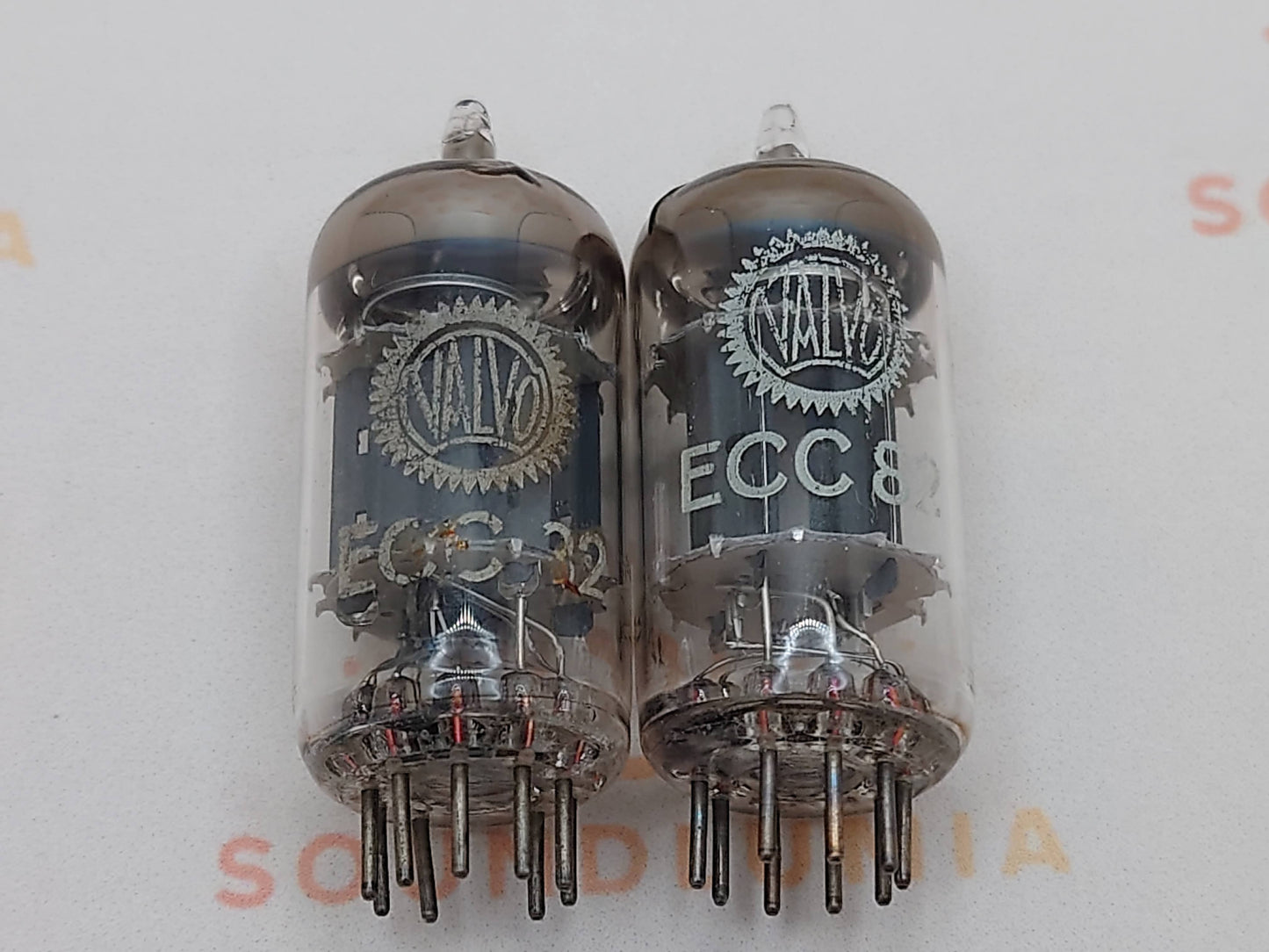 Valvo ECC82 12AU7 O-Getter Short plates Heerlen, NL