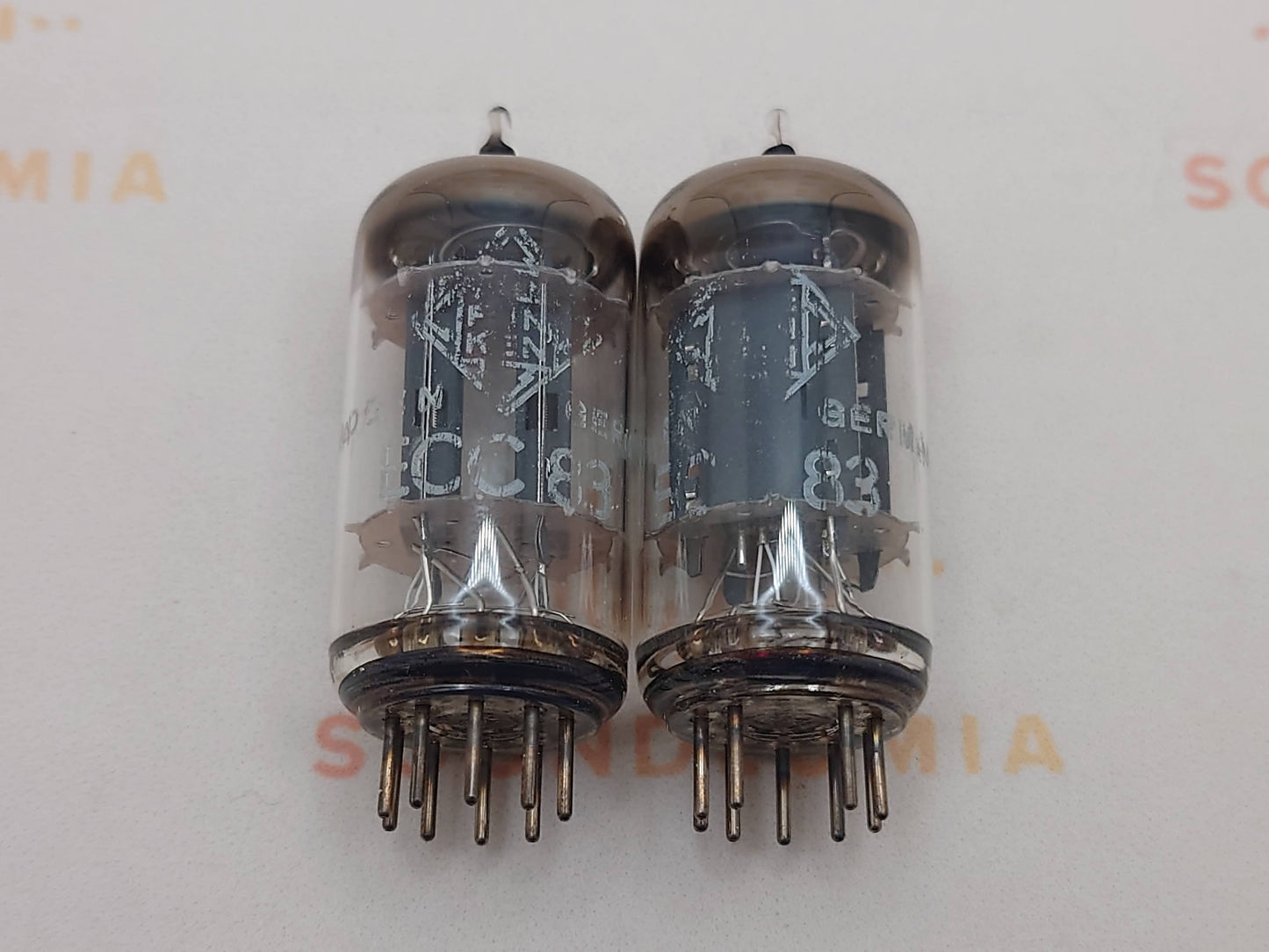 Telefunken ECC83 12AX7 Plaques lisses Berlin