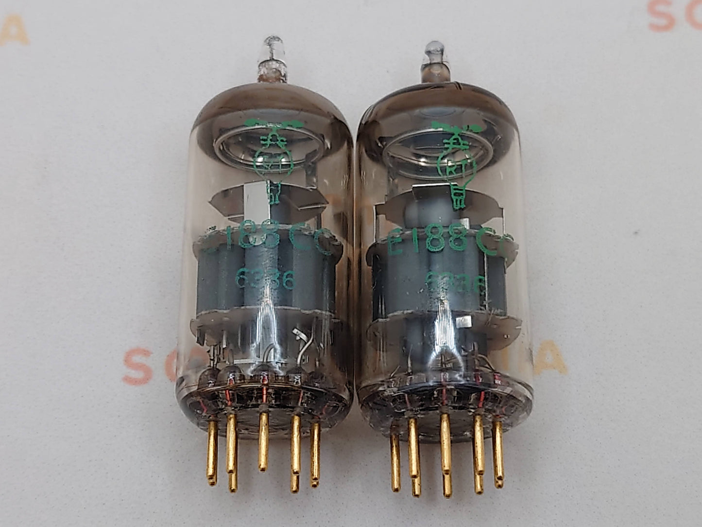 La Radiotechnique 7308 E188CC O-getter - Suresnes