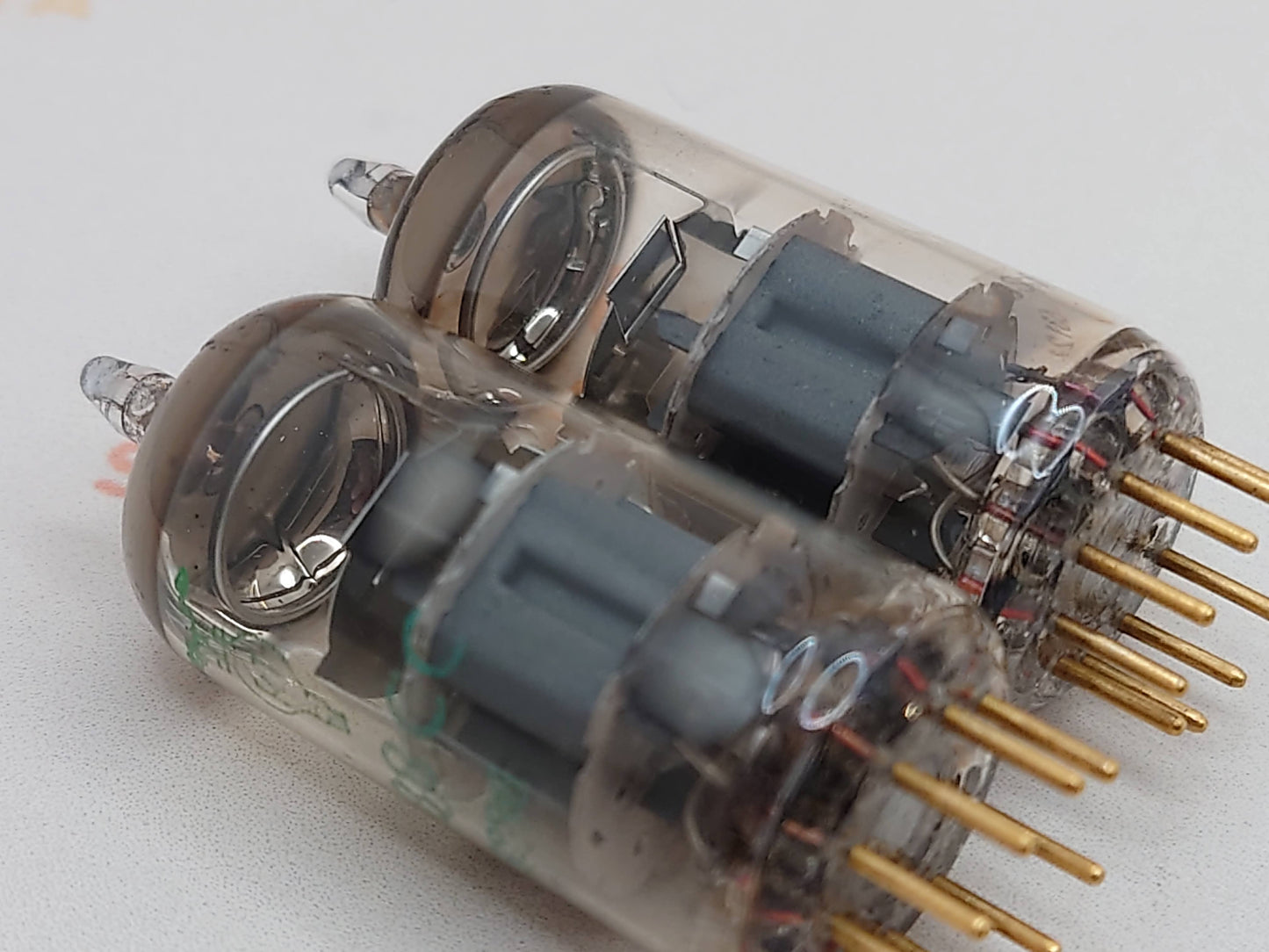 La Radiotechnique 7308 E188CC O-getter - Suresnes