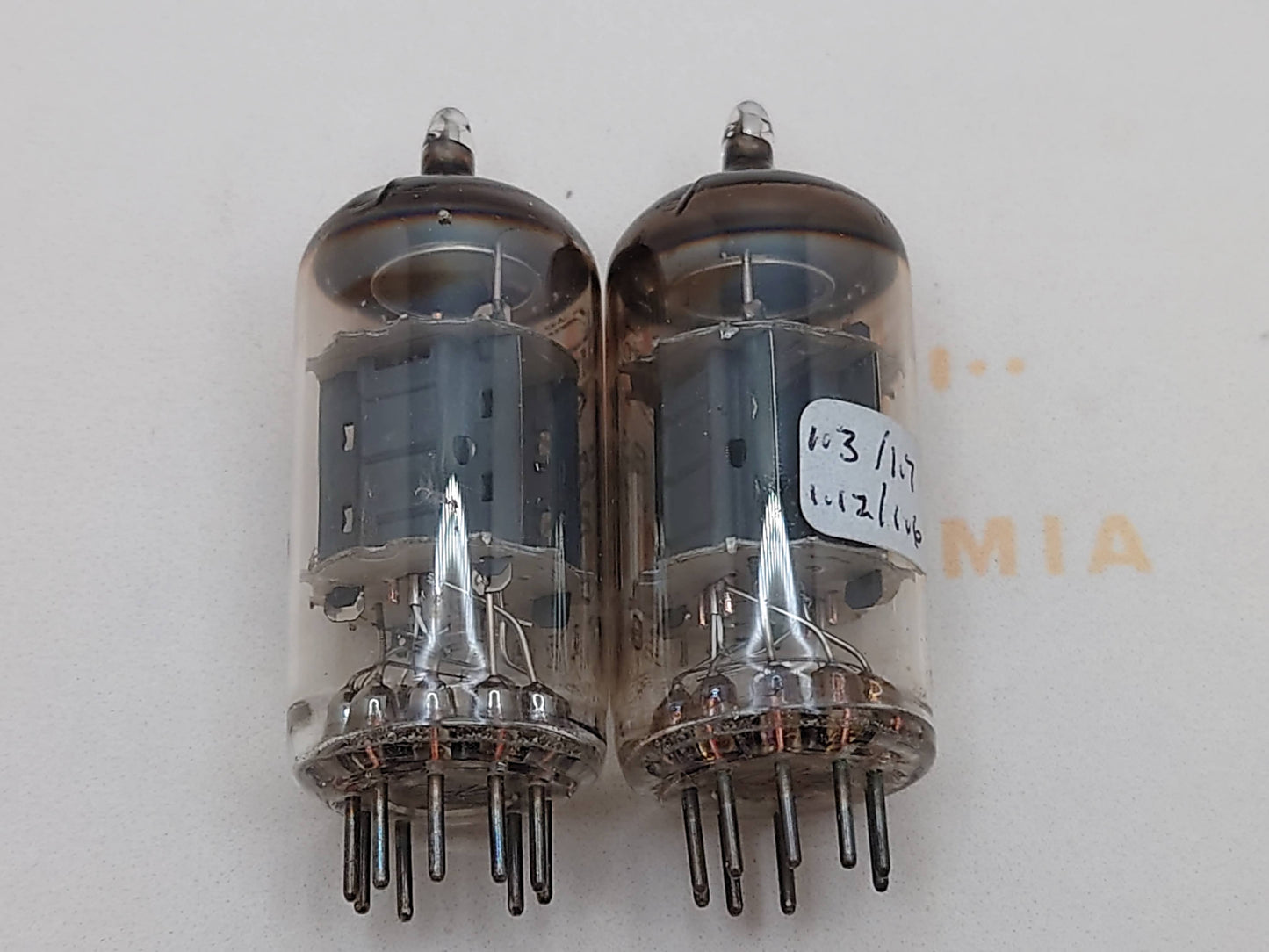 Mullard ECC83 12AX7 Short Plates