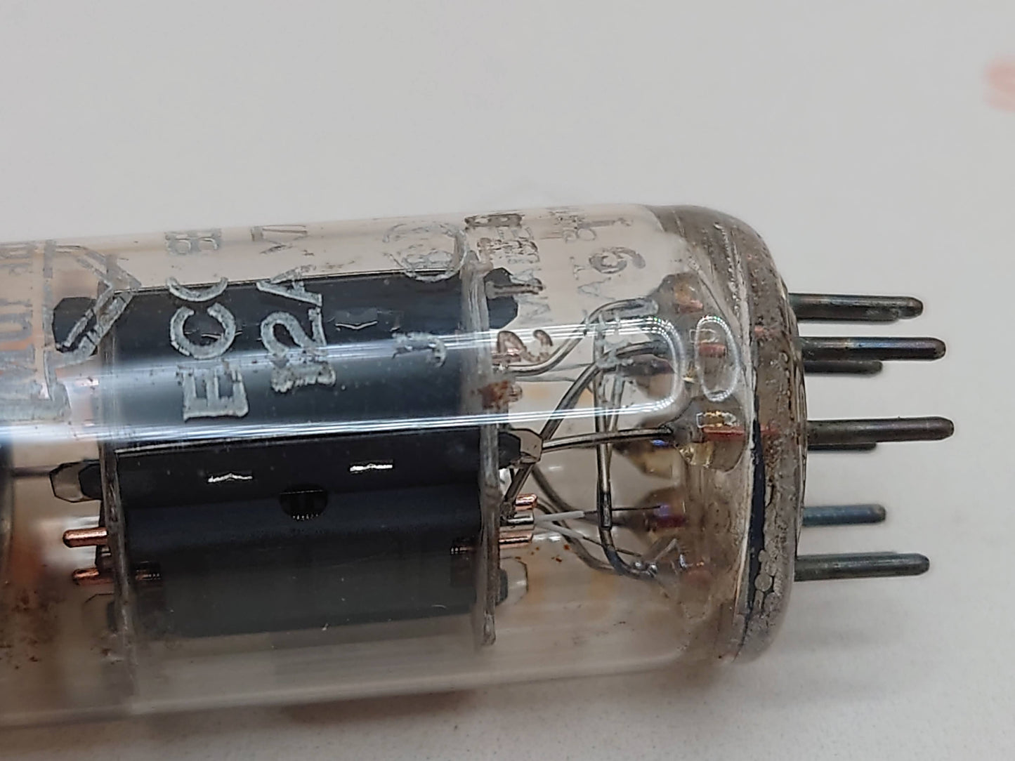 Mullard ECC83 12AX7 Short Plates