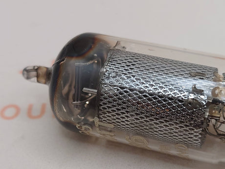 Mullard EF86 9R1 vacuum tube with Mesh Plate and SQ Getter, image 68