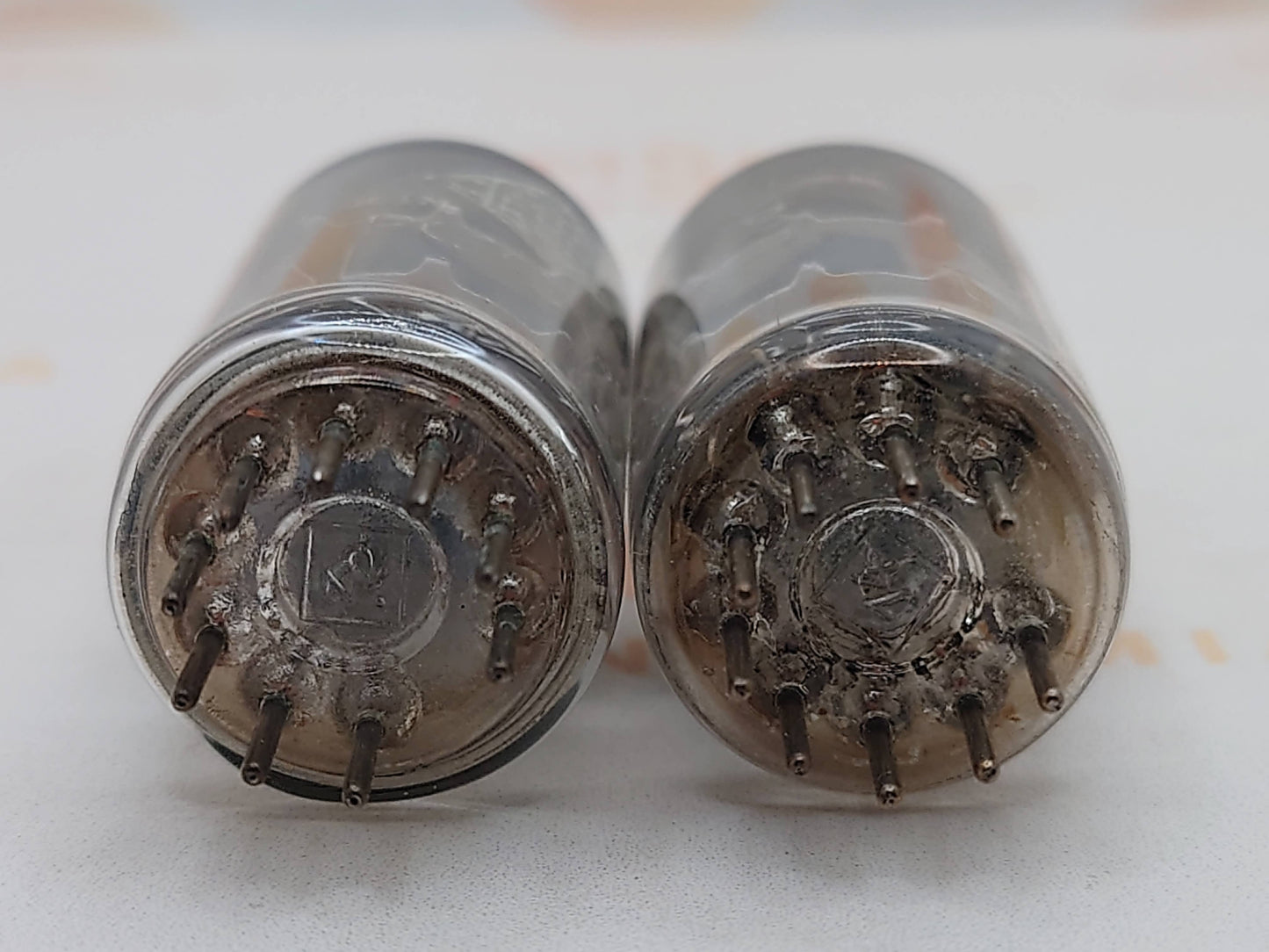 Telefunken PCC88 7DJ8 ◇ Unten 