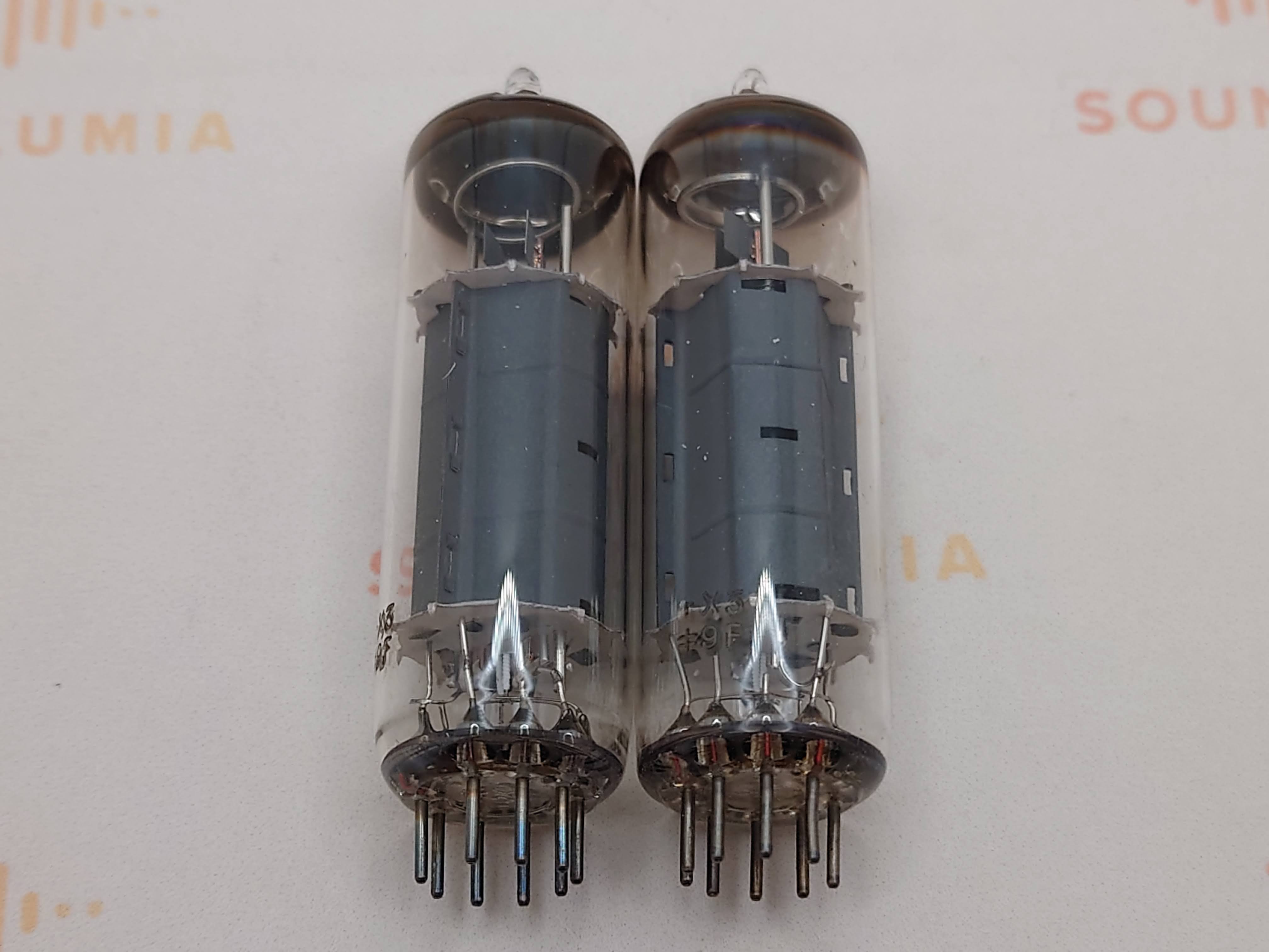 Siemens EL84 E84L Vacuum Tube | O-Getter | Munich | 1960 | Soundlumia