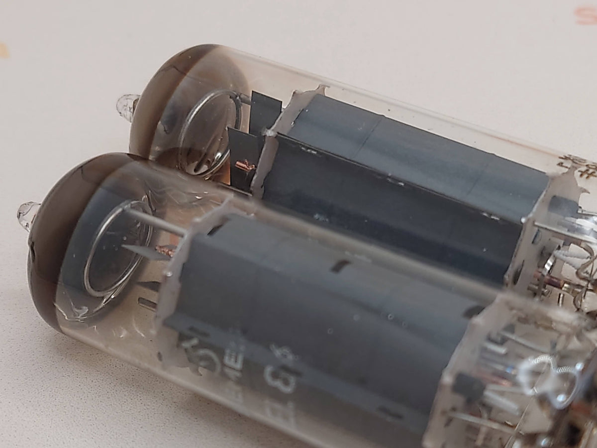 Siemens EL84 E84L vacuum tube with O-Getter, image 56