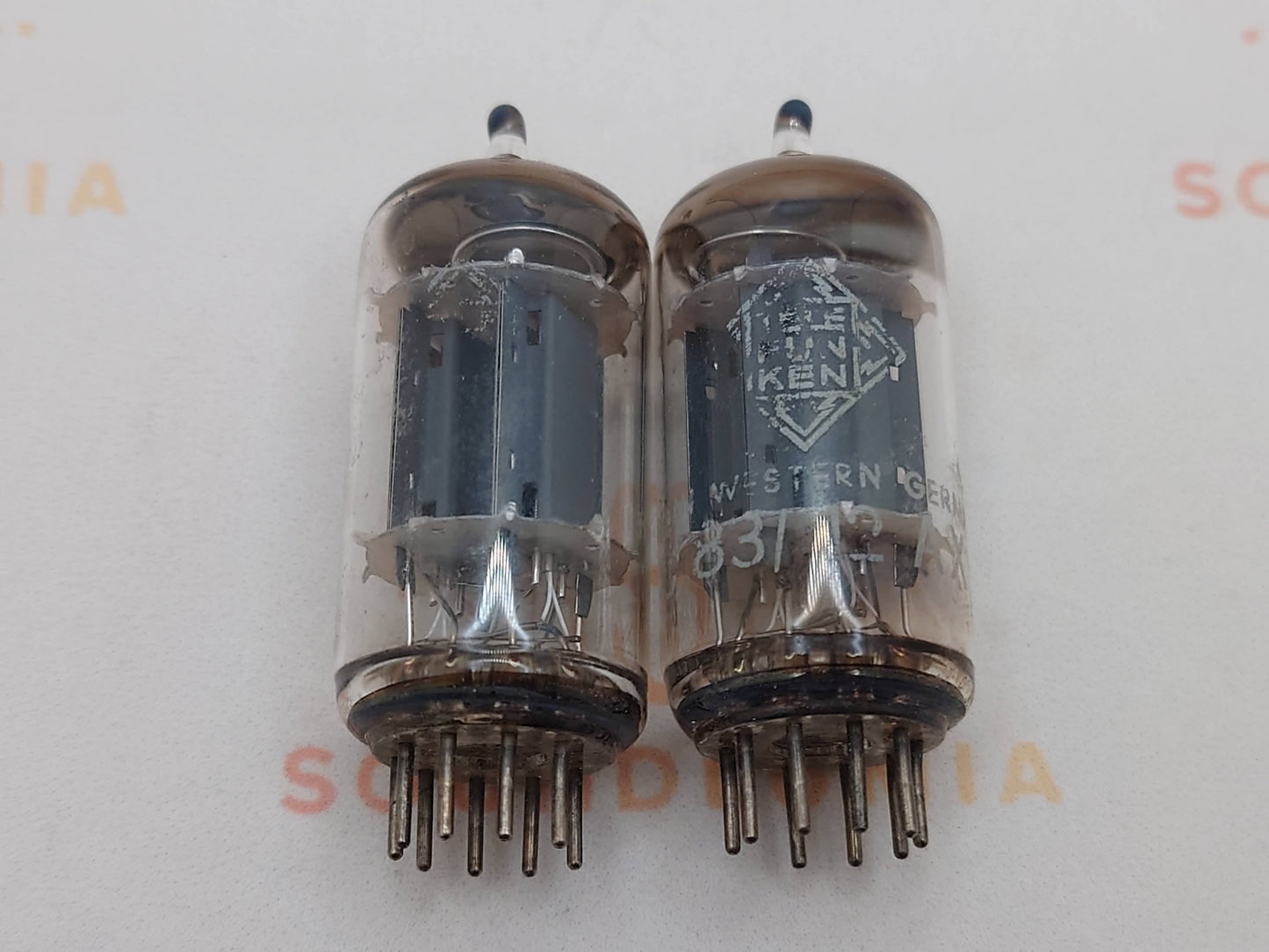 Telefunken ECC83 12AX7 Plaques lisses Berlin