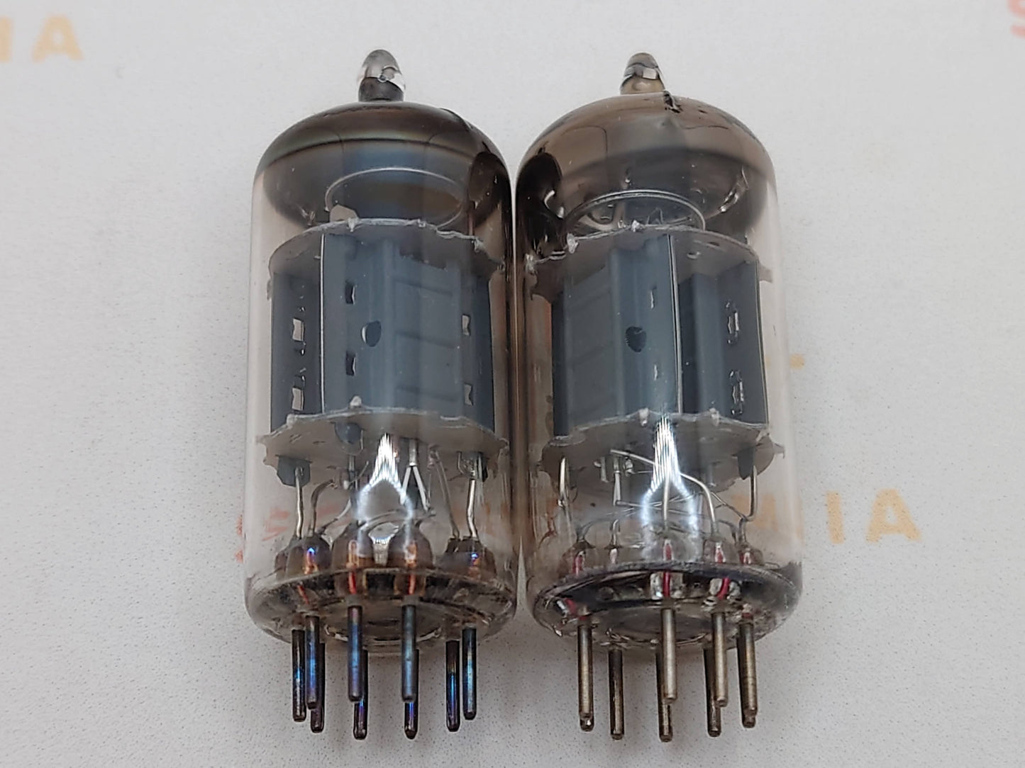Mullard ECC83 12AX7 Short Plates