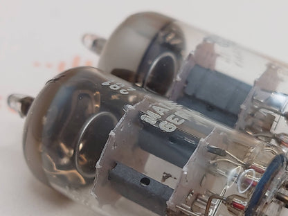 西门子 ECC81 12AT7 O 型吸气剂 – 慕尼黑