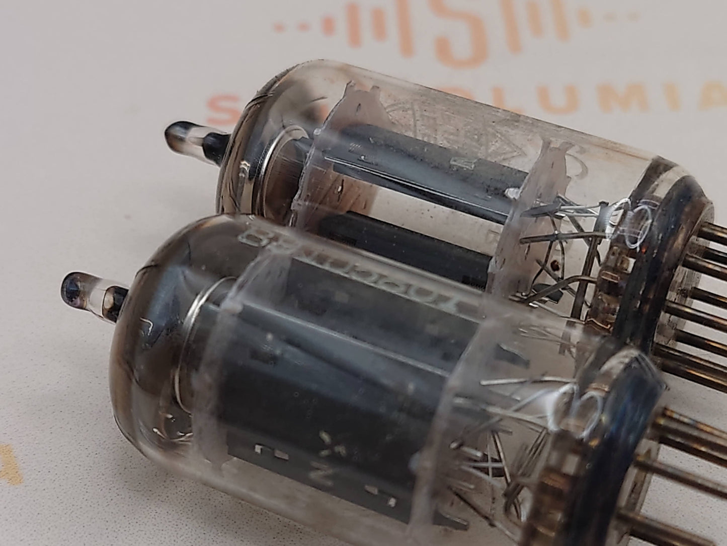 德律风根 ECC83 12AX7 光滑板 柏林